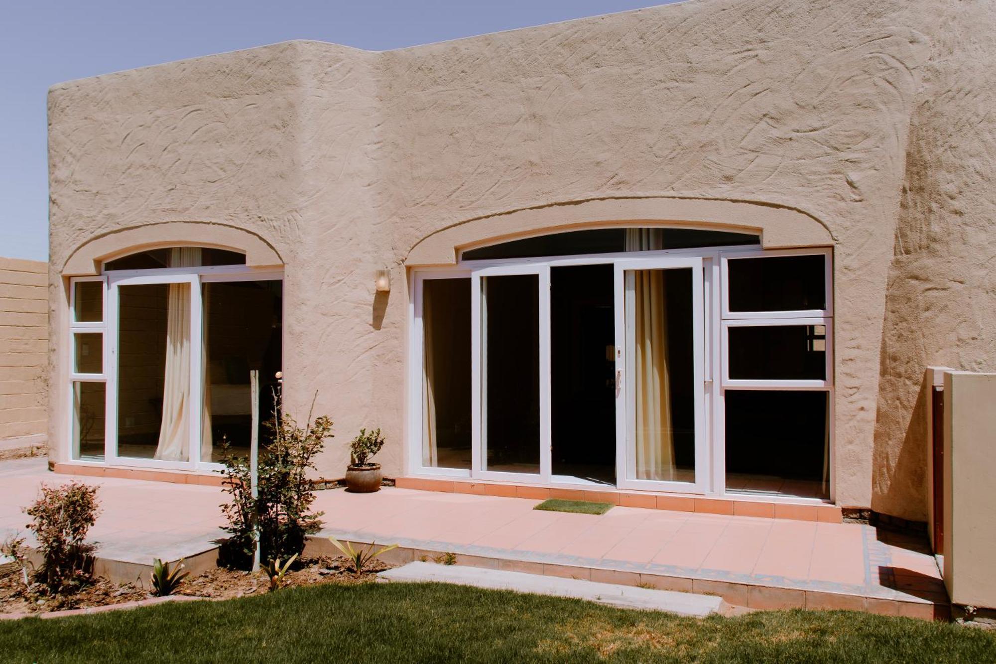 Desert Dreams Bed And Breakfast Cc Уолфиш-Бей Экстерьер фото